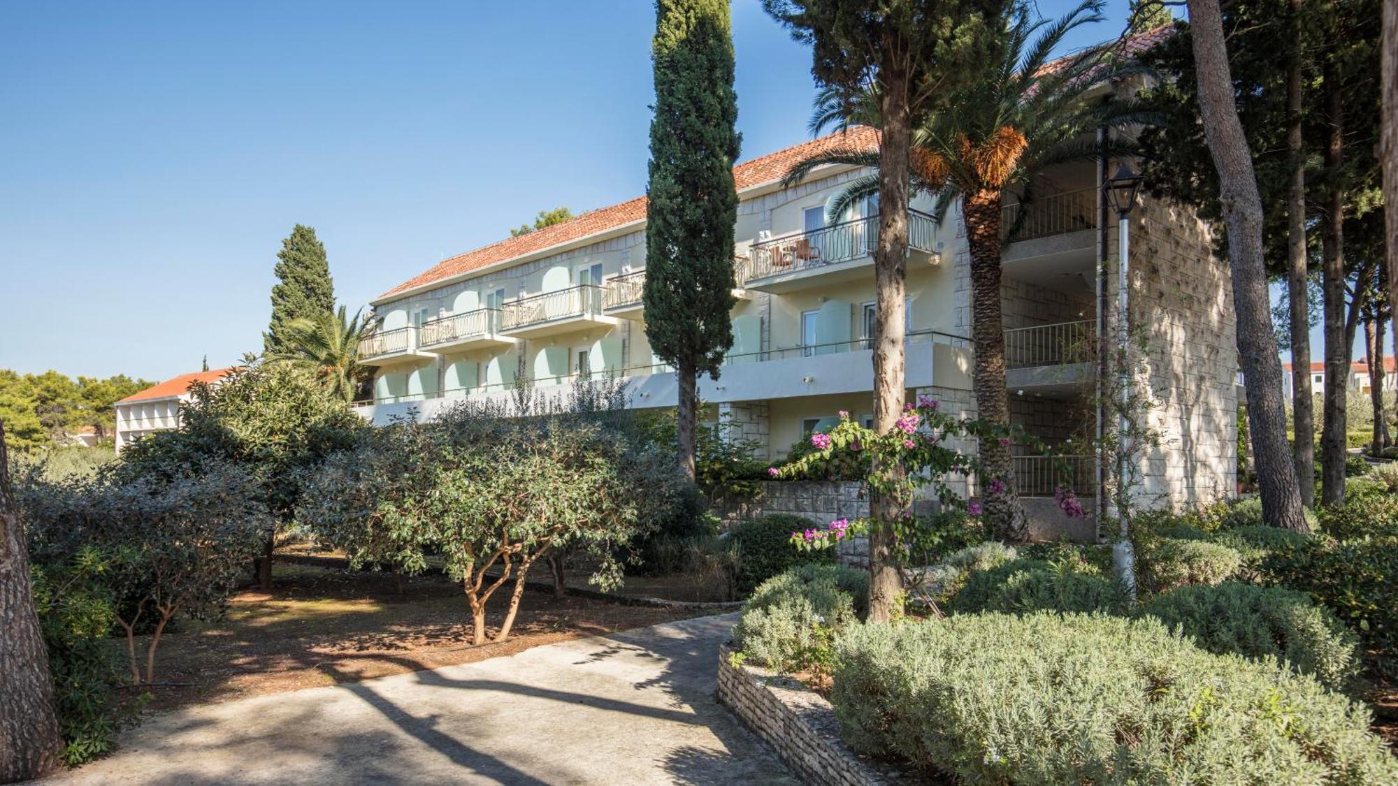 Aminess Vival Casa Velaris Supetar Exterior foto